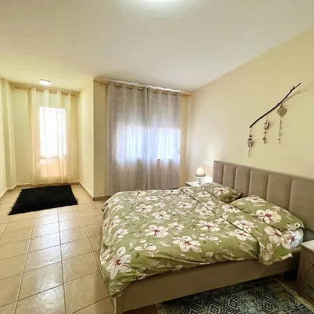 Apartament Ferhati Apartment *